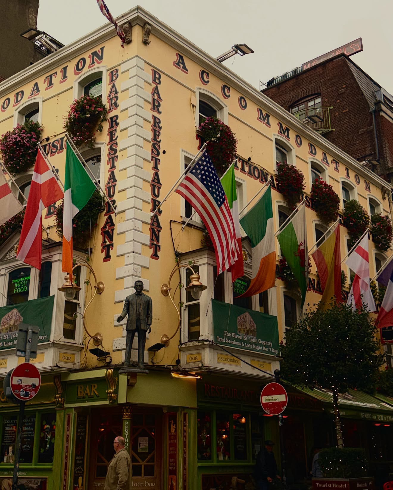 Dublin street scene with sightseeing bus