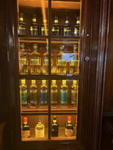 Local whiskey: An Dúlamán, Ardara and Silkie
