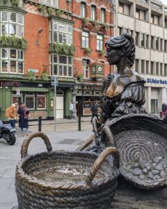 Molly Malone statue in Dublin, close up