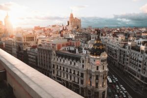 The Edificio Metrópolis and the Gran Vía, Madrid, at dusk